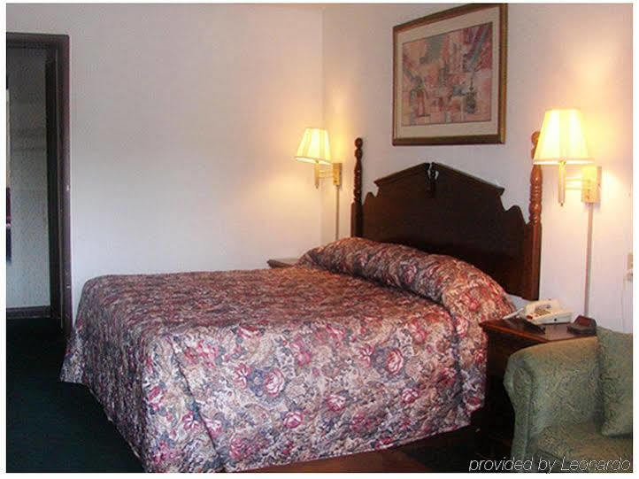 Scottish Inn And Suites Perry Room photo