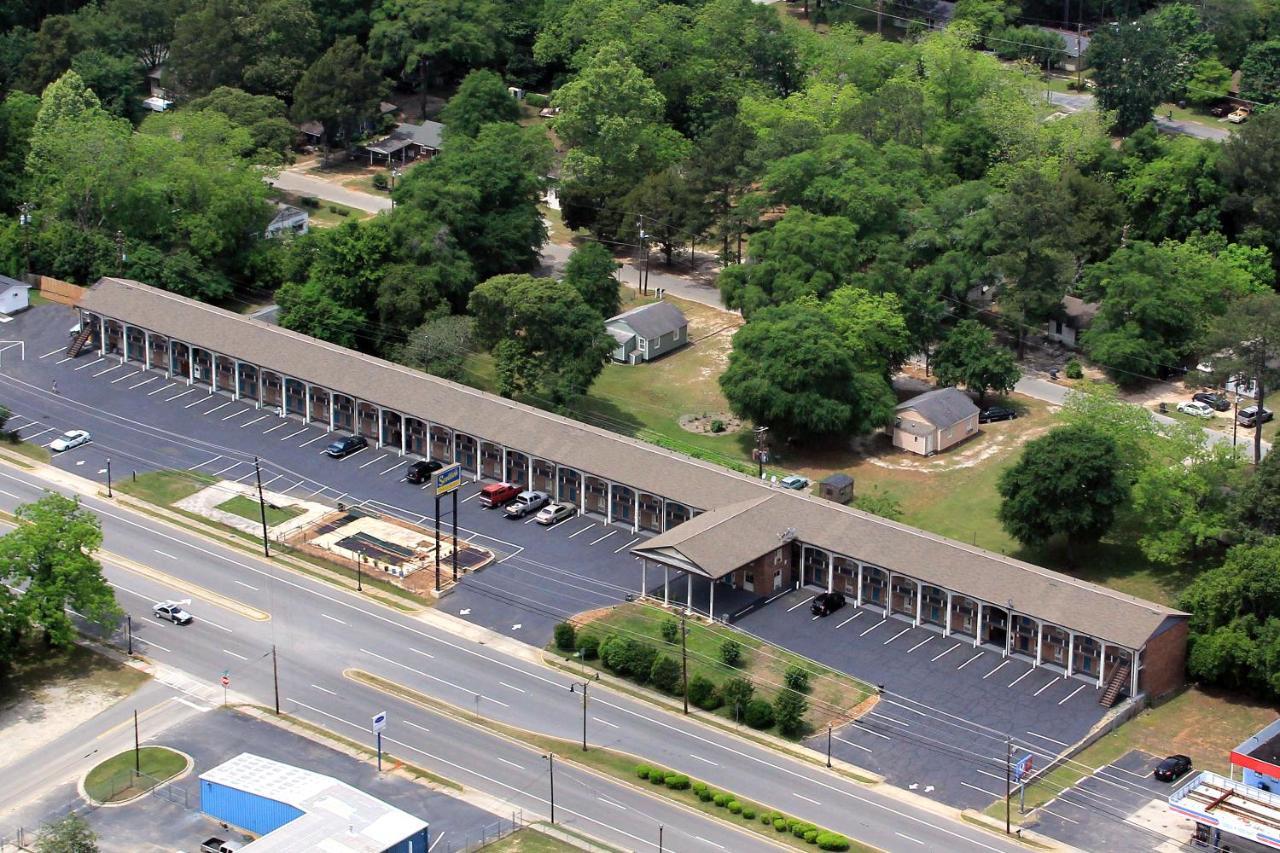 Scottish Inn And Suites Perry Exterior photo
