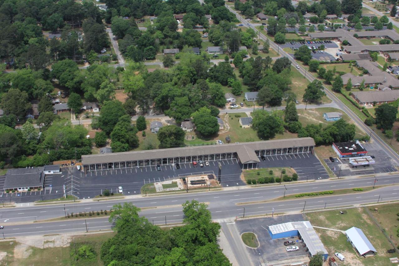 Scottish Inn And Suites Perry Exterior photo