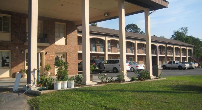 Scottish Inn And Suites Perry Exterior photo